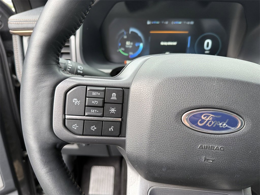 Used 2023 Ford F150 Lightning Lariat image 25