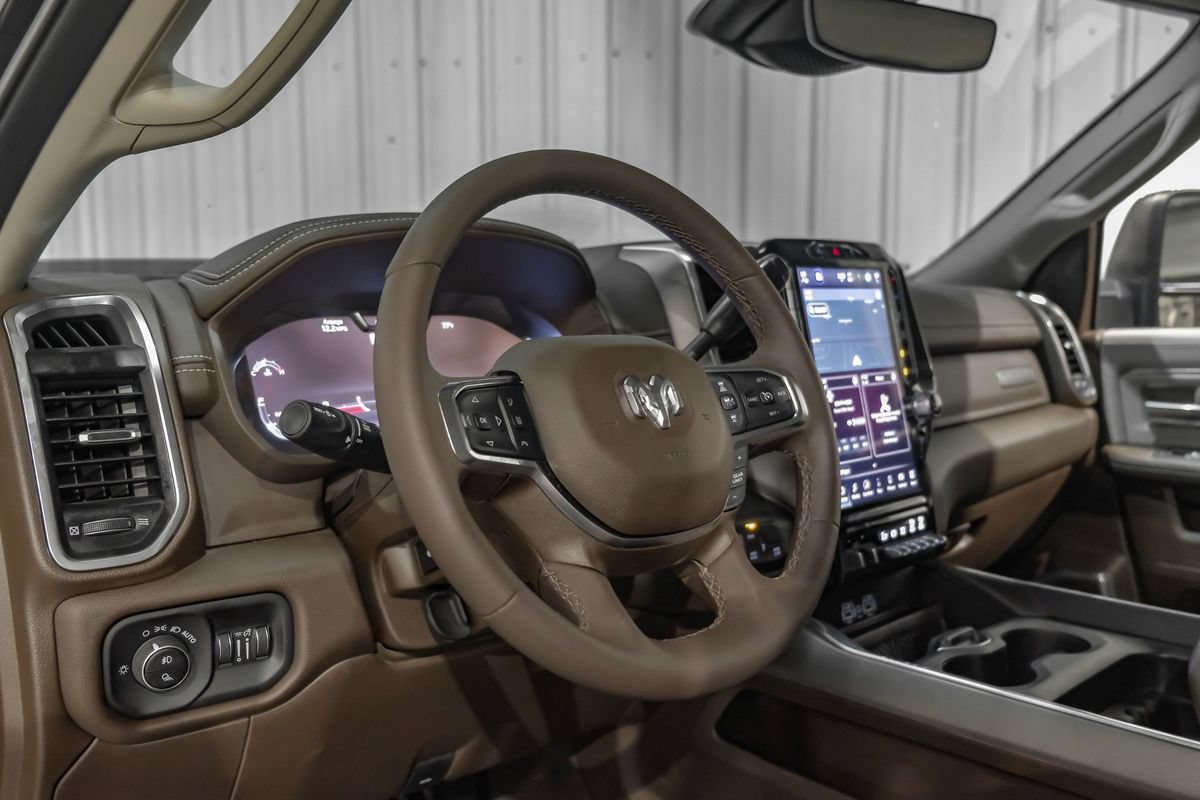 Used 2026 RAM 3500 Laramie AWD/4WD image 14