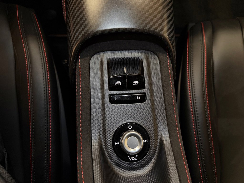 Used 2022 Maserati MC20 Coupe RWD image 40