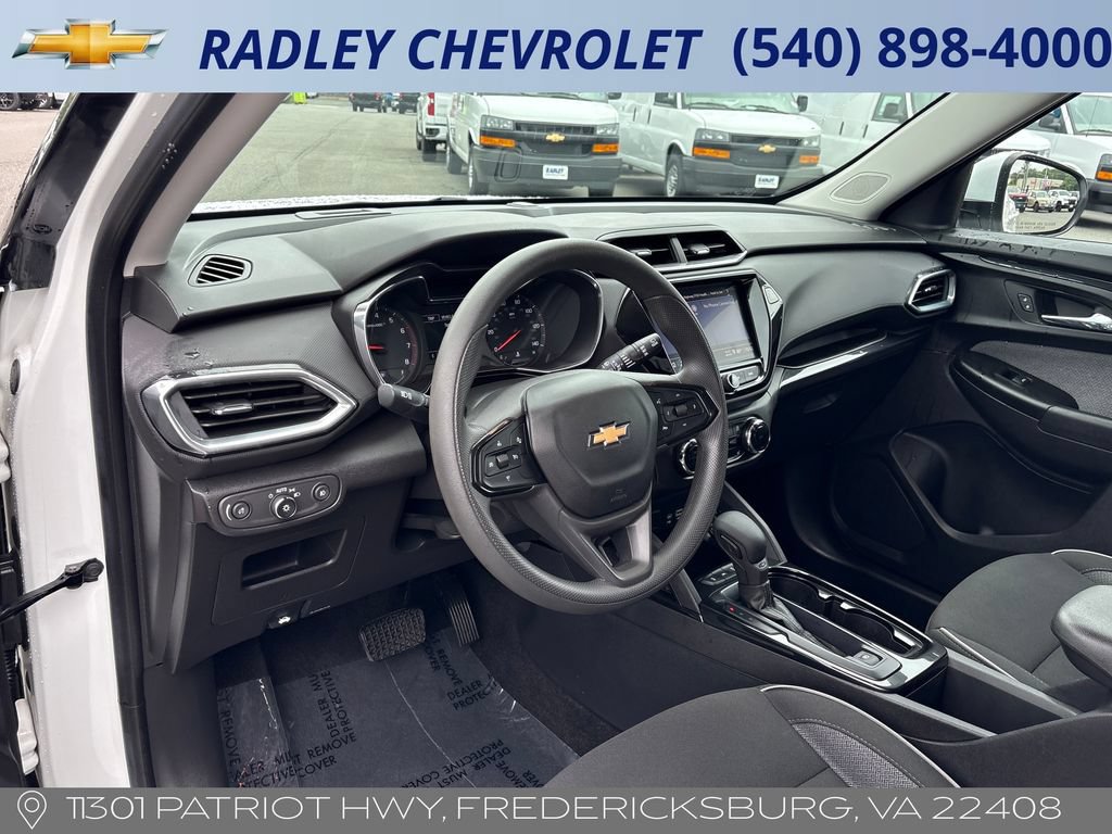 Certified 2023 Chevrolet TrailBlazer LT w/ Convenience Package FWD image 8