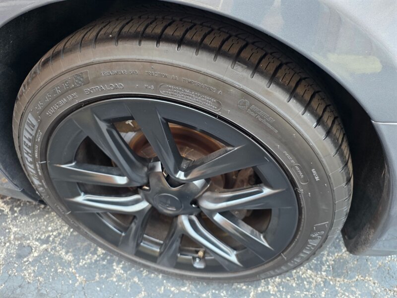 Used 2013 Tesla Model S RWD image 28