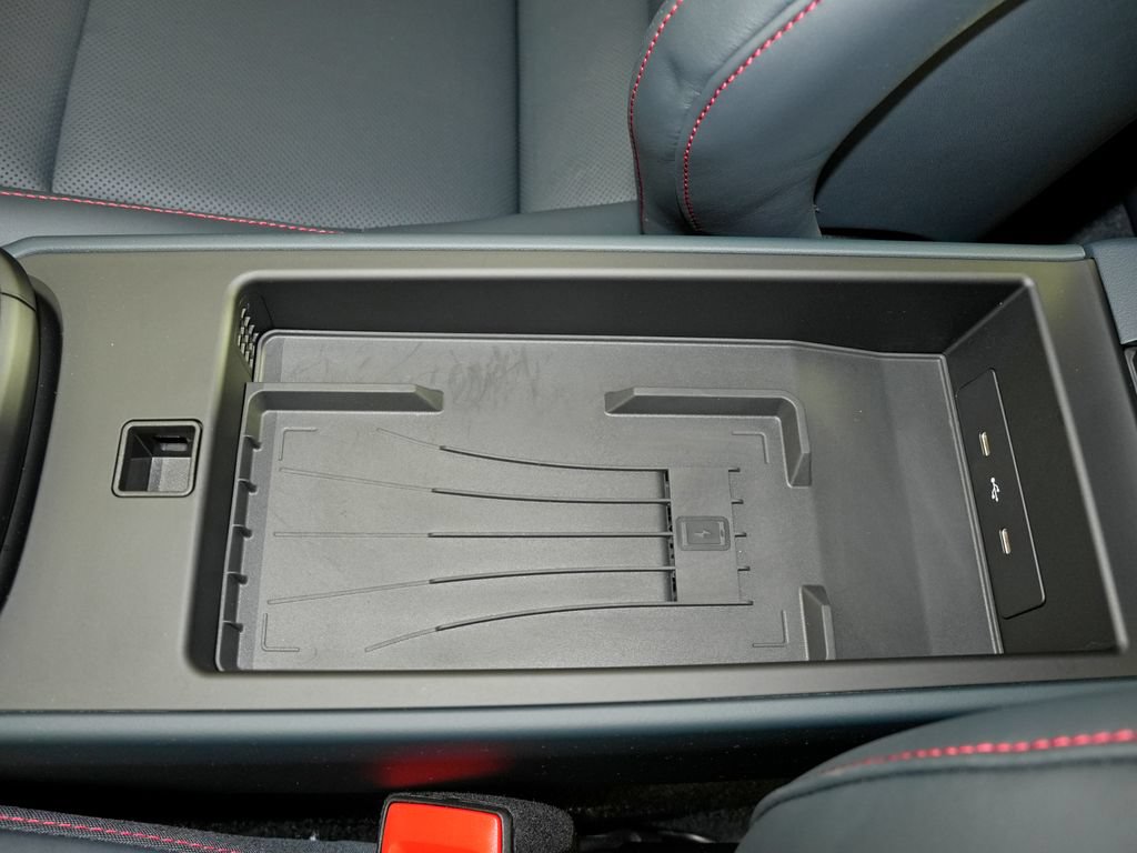 Certified 2026 Porsche 911 Carrera 4 GTS AWD/4WD image 40