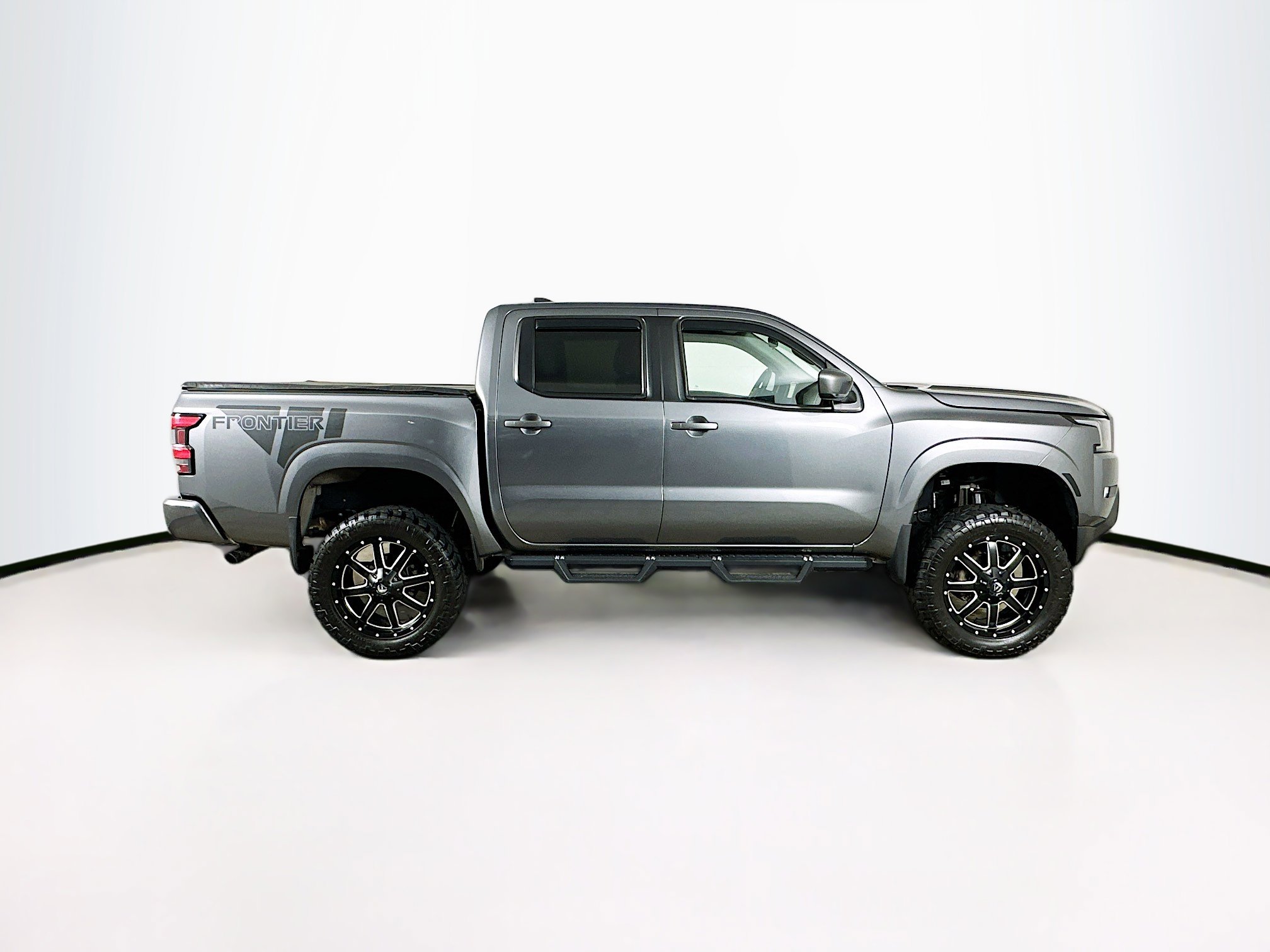 Used 2022 Nissan Frontier SV w/ Technology Package image 10