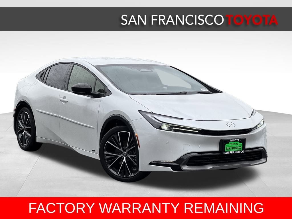Used 2023 Toyota Prius XLE image 7