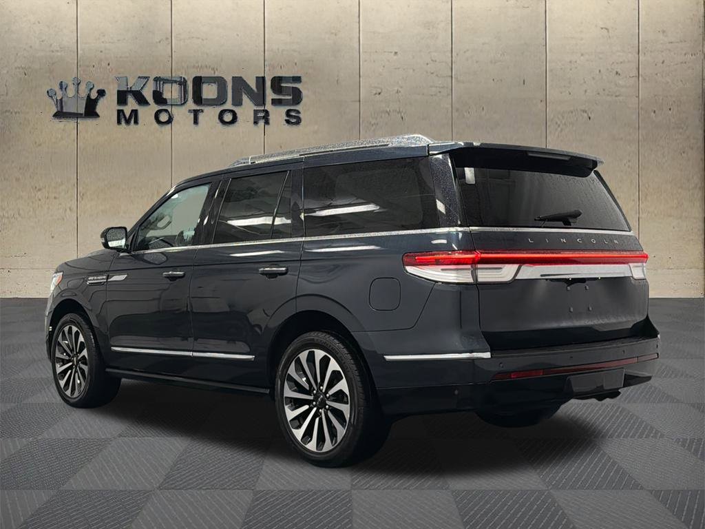 Used 2022 Lincoln Navigator Reserve image 6