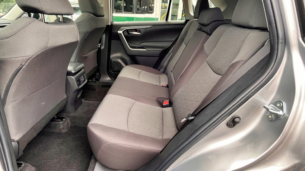 Used 2022 Toyota RAV4 XLE w/ Convenience Package AWD/4WD image 52