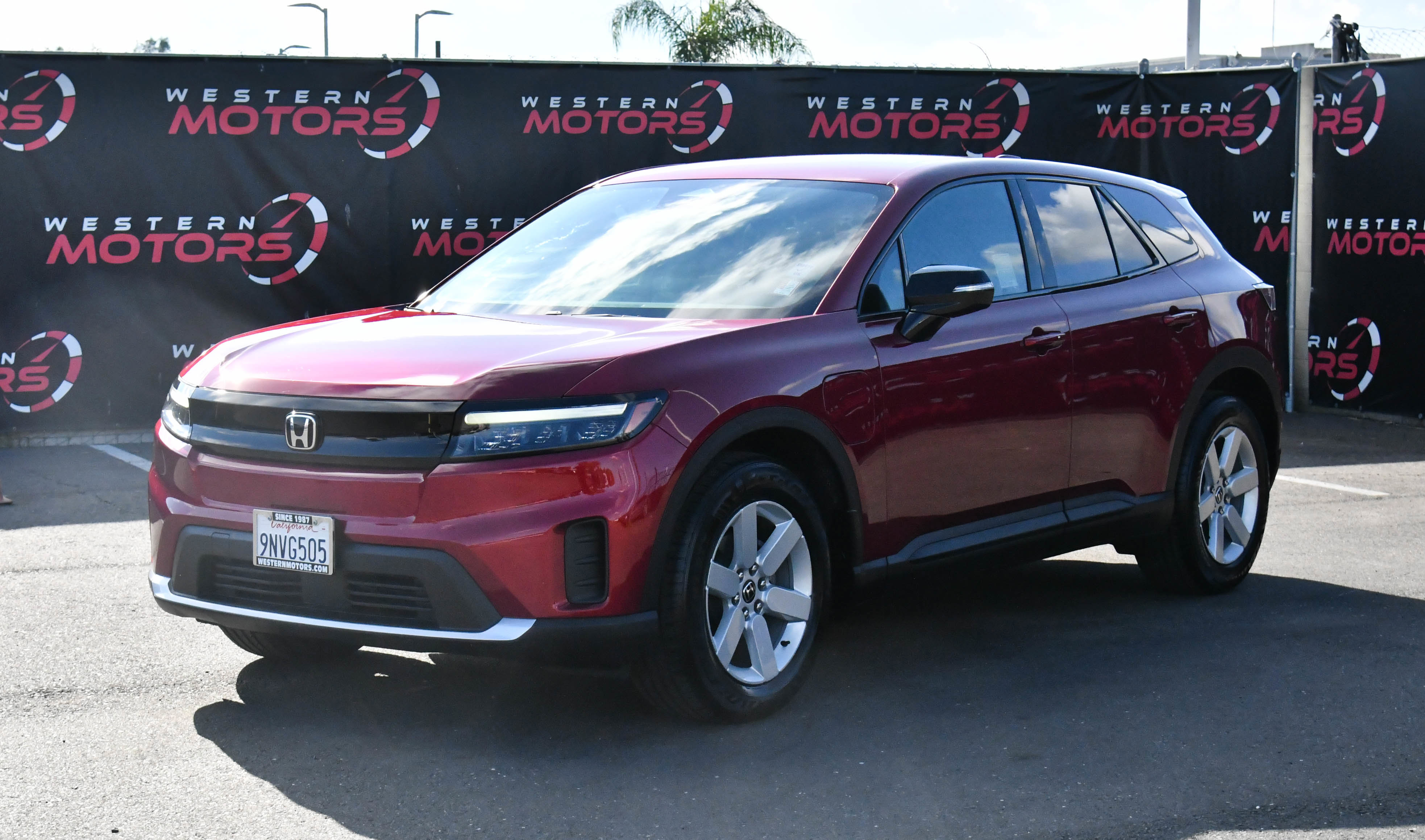 Used 2024 Honda Prologue EX image 3