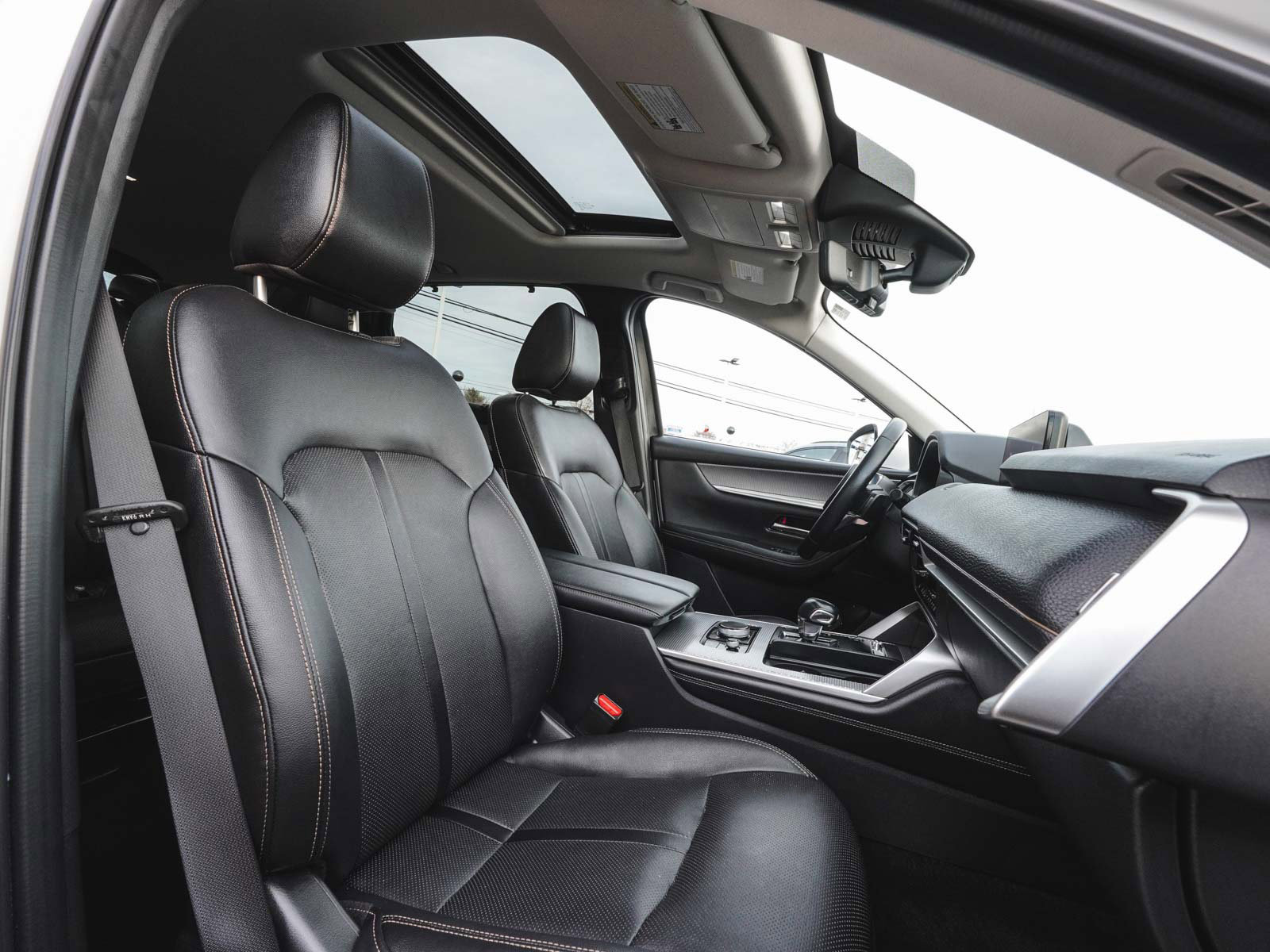 Used 2024 MAZDA CX-90 Plug-In Hybrid w/ Preferred image 40