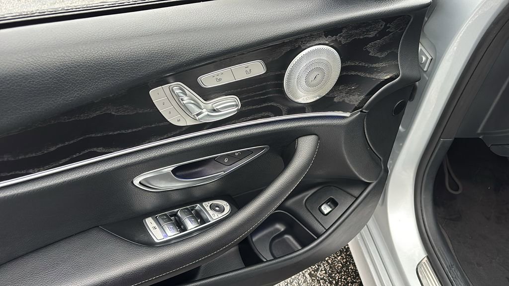 Used 2020 Mercedes-Benz E 350 4MATIC Sedan image 14