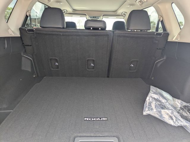 New 2026 Nissan Rogue SV image 30