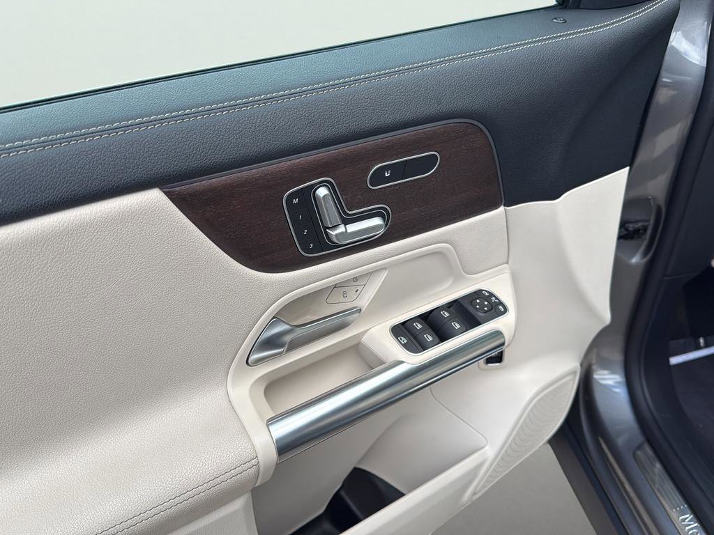 Used 2021 Mercedes-Benz GLA 250 4MATIC image 10