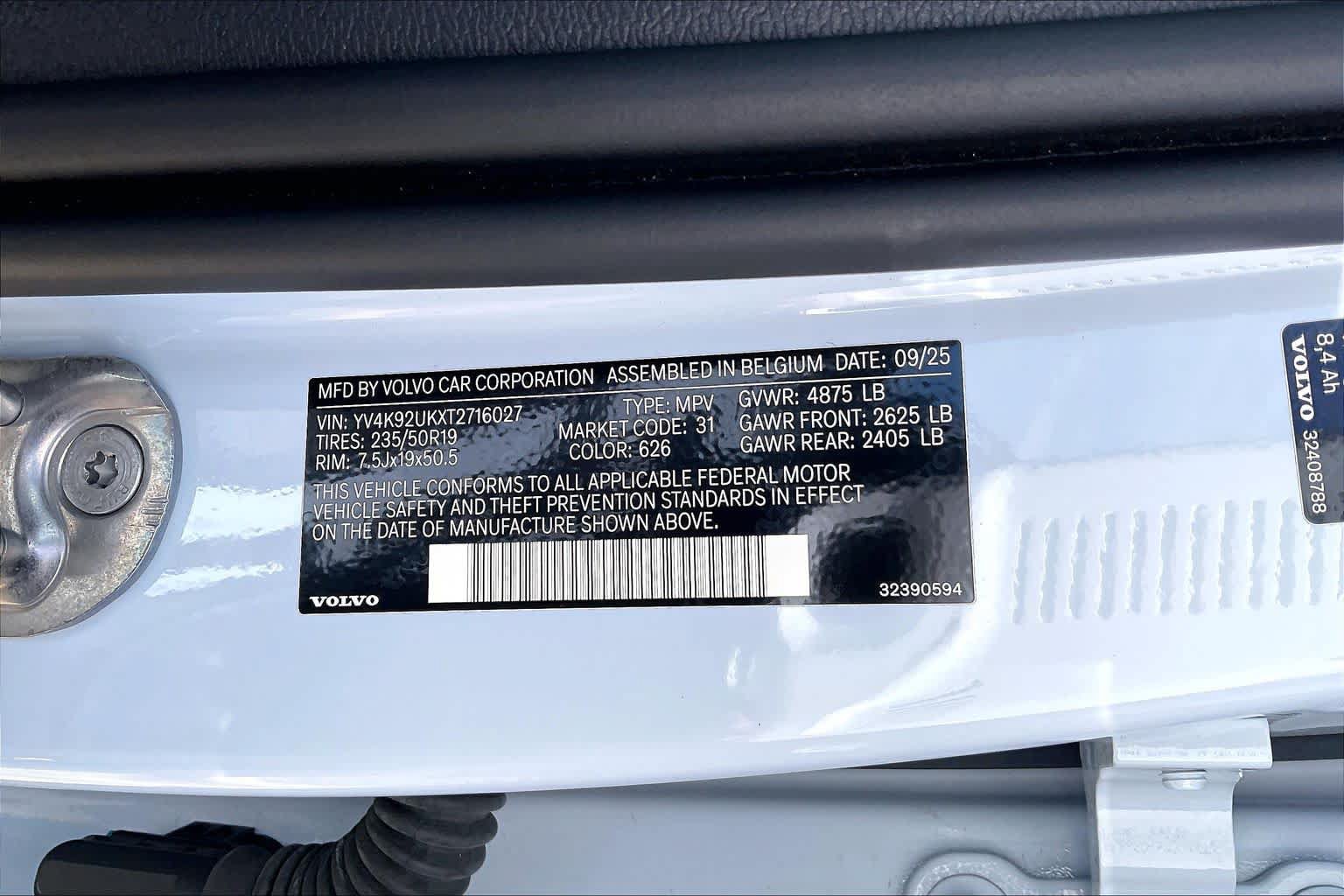 Used 2026 Volvo XC40 B4 Core FWD image 36