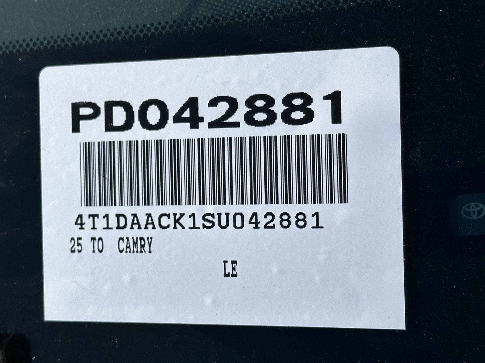 Used 2025 Toyota Camry LE w/ Convenience Package image 15