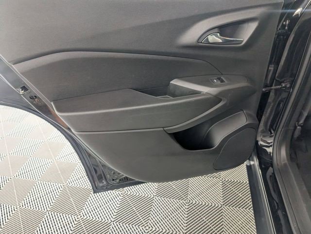 Certified 2024 Chevrolet Trax LS w/ LS Convenience Package FWD image 26