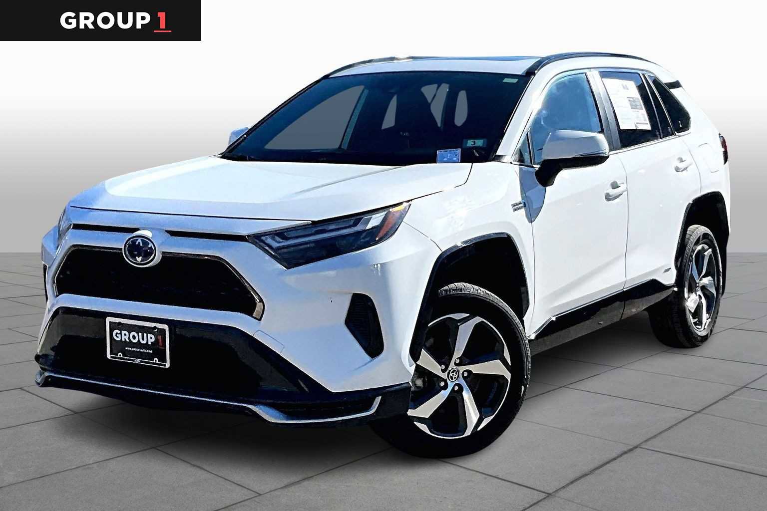 Certified 2024 Toyota RAV4 SE w/ Weather & Moonroof Package image 1