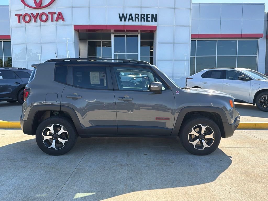 Used 2021 Jeep Renegade Trailhawk w/ Sun & Sound Group AWD/4WD image 3