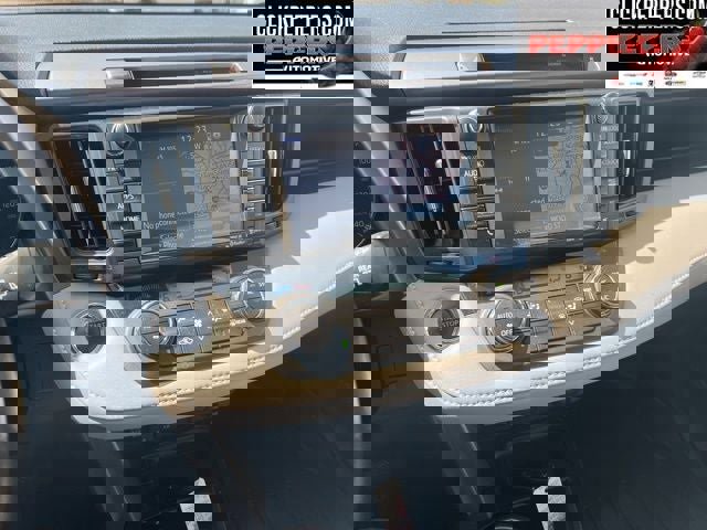 Used 2016 Toyota RAV4 Limited image 16