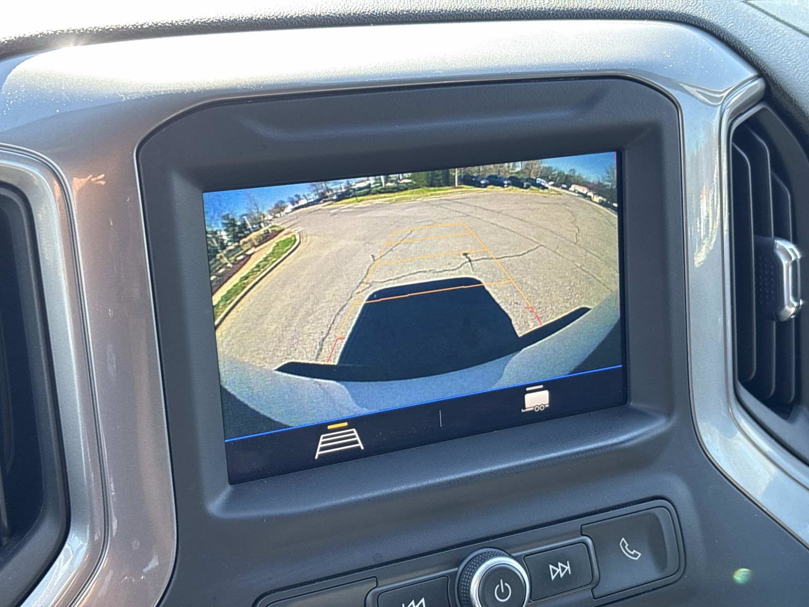 Used 2020 Chevrolet Silverado 2500 Custom w/ Custom Value Package image 19