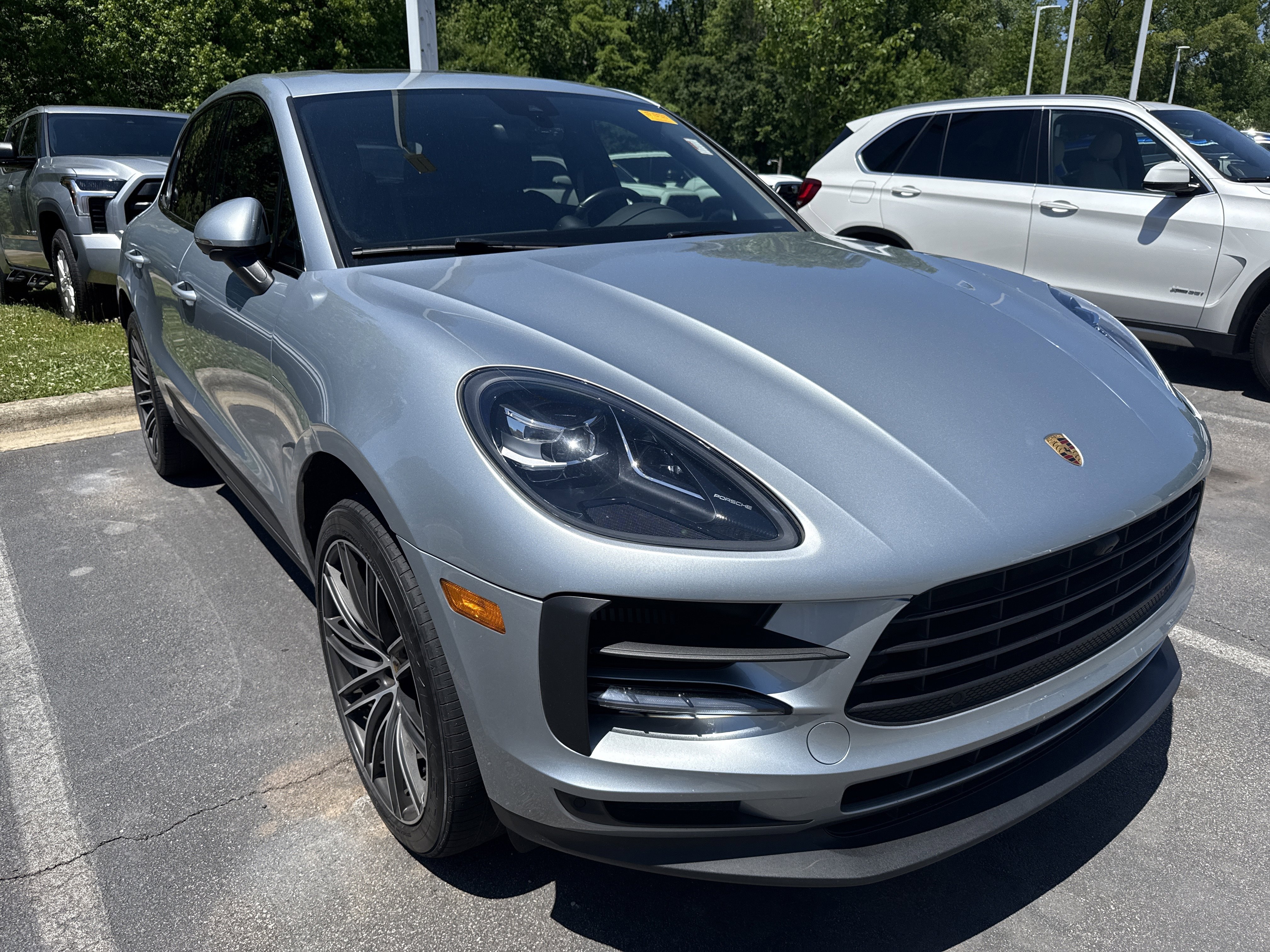 Used 2021 Porsche Macan S AWD/4WD image 2