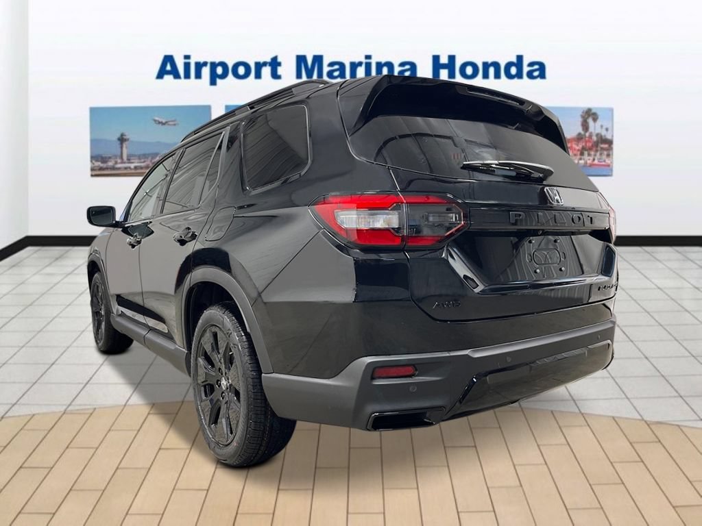 New 2026 Honda Pilot Black Edition image 3