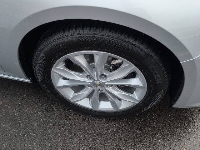 Used 2021 Chevrolet Malibu LT image 12