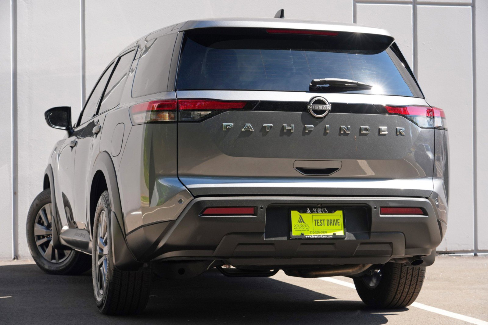Used 2025 Nissan Pathfinder S FWD image 5