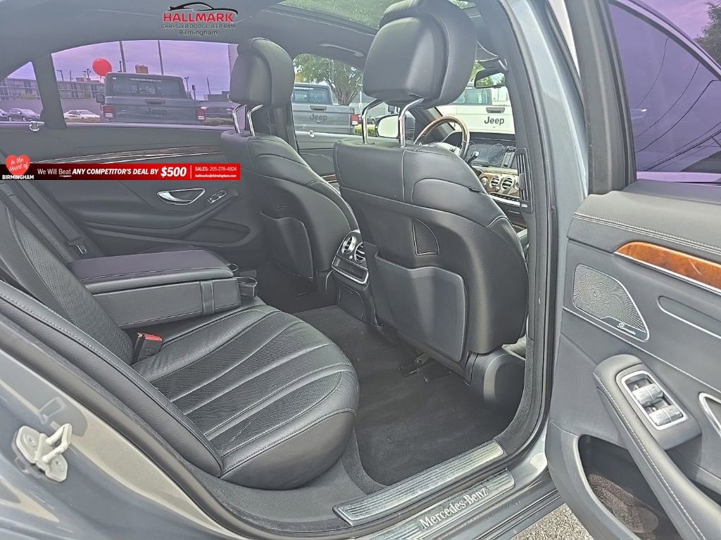 Used 2016 Mercedes-Benz S 550 4MATIC Sedan w/ Premium Package image 20