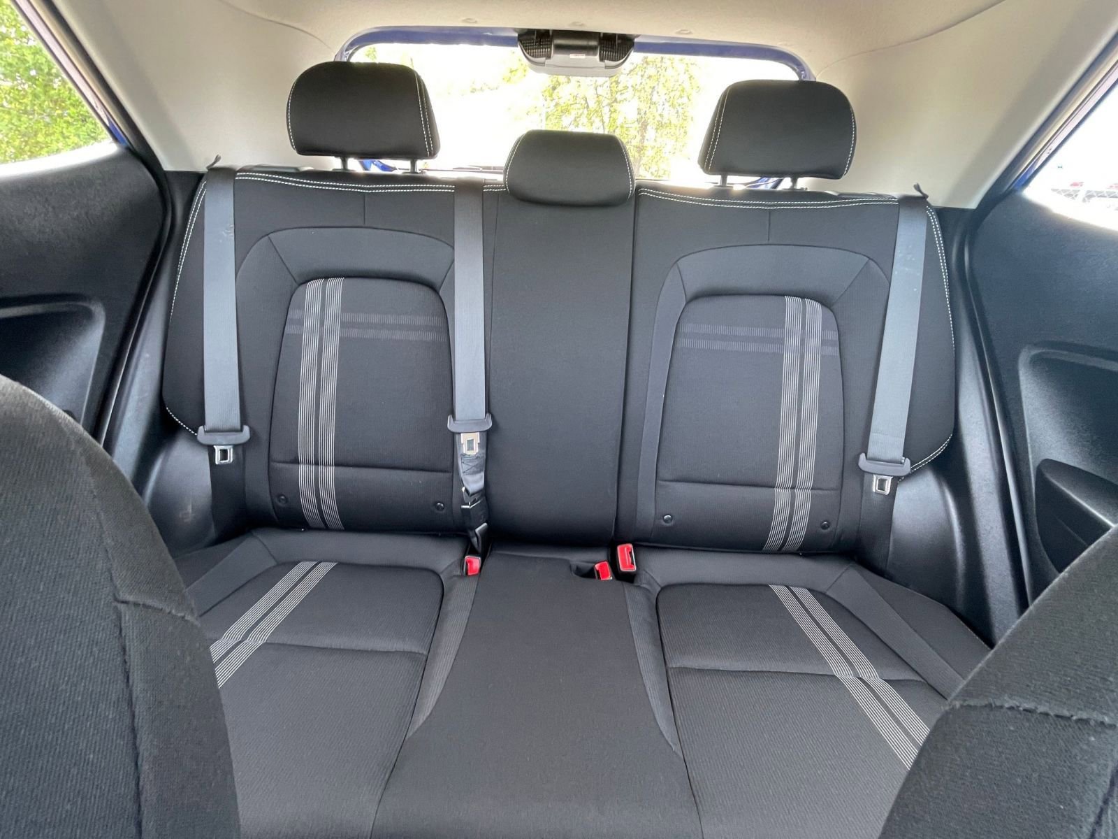 Used 2025 Hyundai Venue SEL image 38