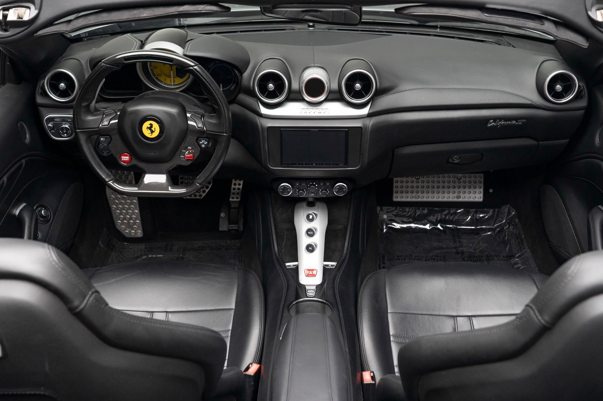 Used 2016 Ferrari California T RWD image 2