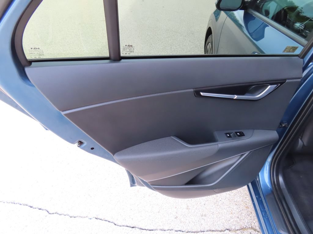 Certified 2024 Kia Niro Wind w/ Wind Preserve Package FWD image 31