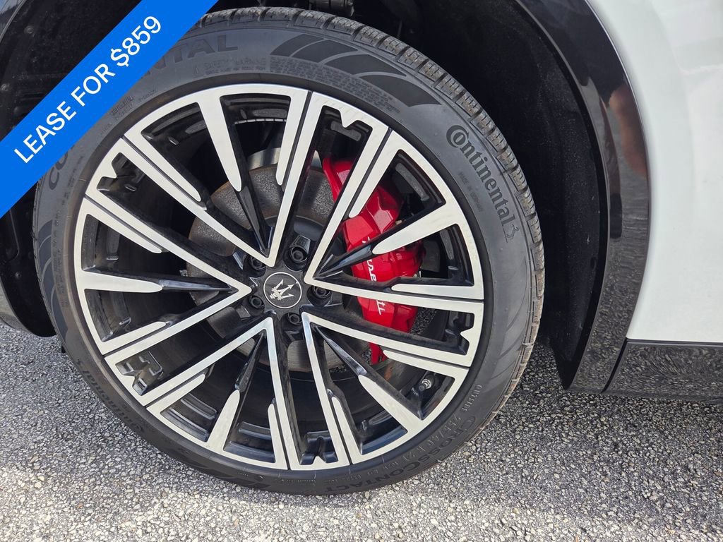 New 2025 Maserati Grecale Modena image 9