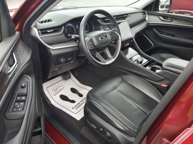 Used 2021 Jeep Grand Cherokee L Limited AWD/4WD image 12