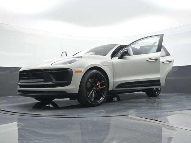 New 2026 Porsche Macan GTS AWD/4WD image 31