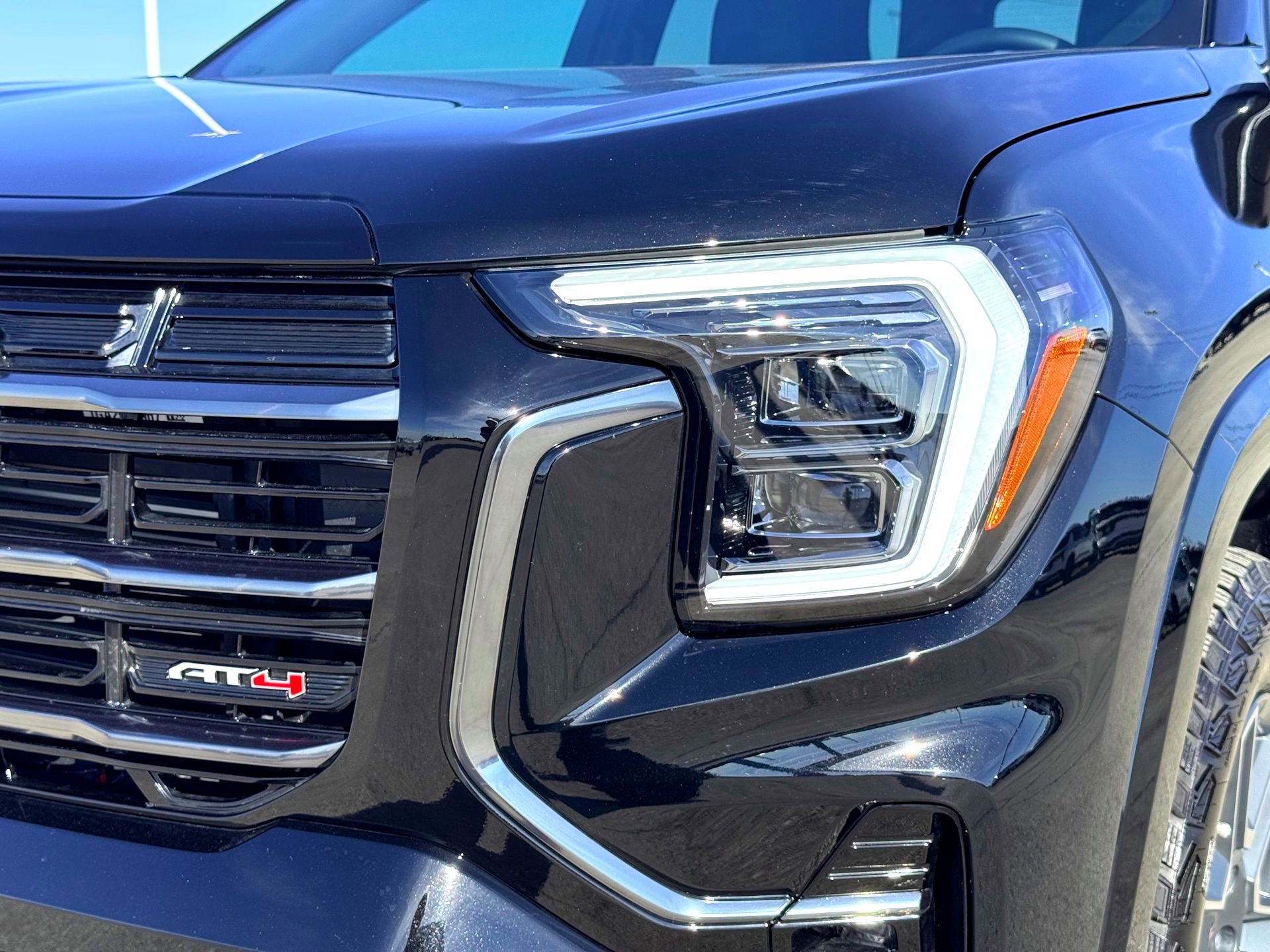 Used 2026 GMC Terrain AT4 w/ Convenience Package III image 3