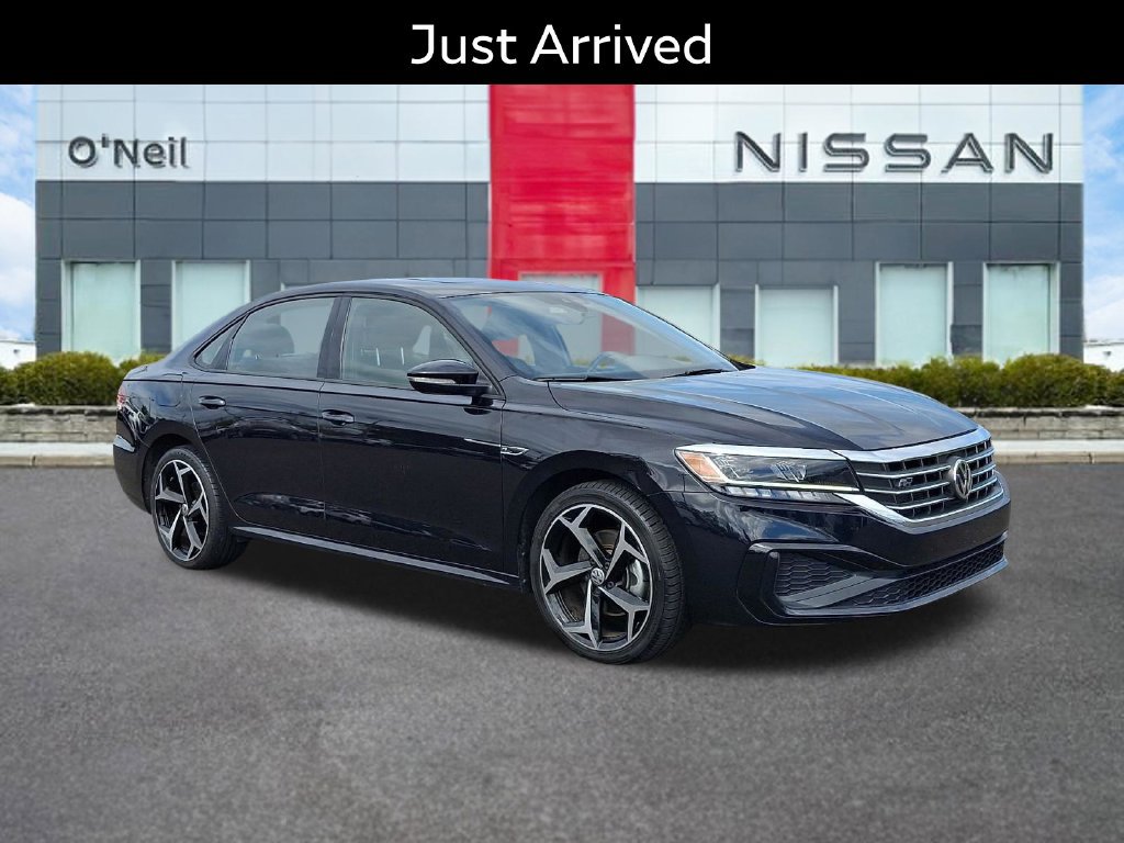 Used 2021 Volkswagen Passat 2.0T R-Line FWD image 1