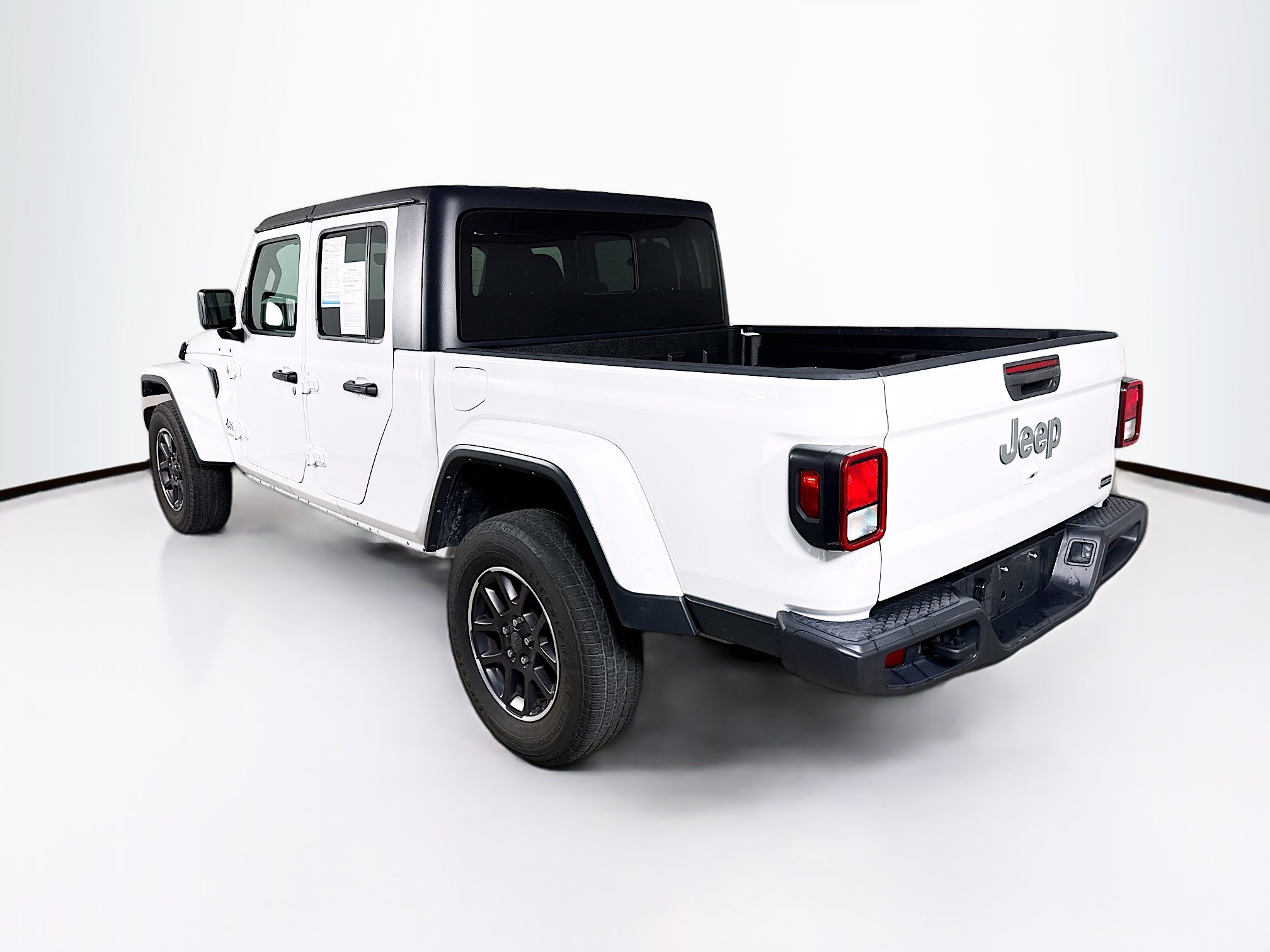 Used 2023 Jeep Gladiator Overland AWD/4WD image 28