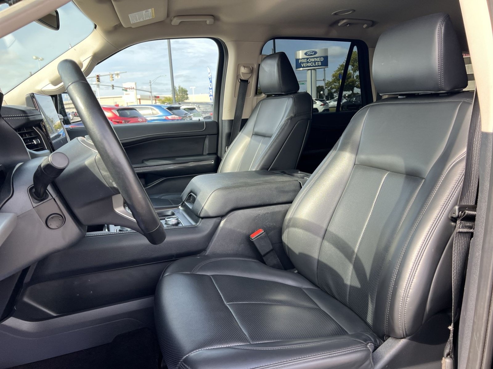 Used 2023 Ford Expedition Max XLT AWD/4WD image 13