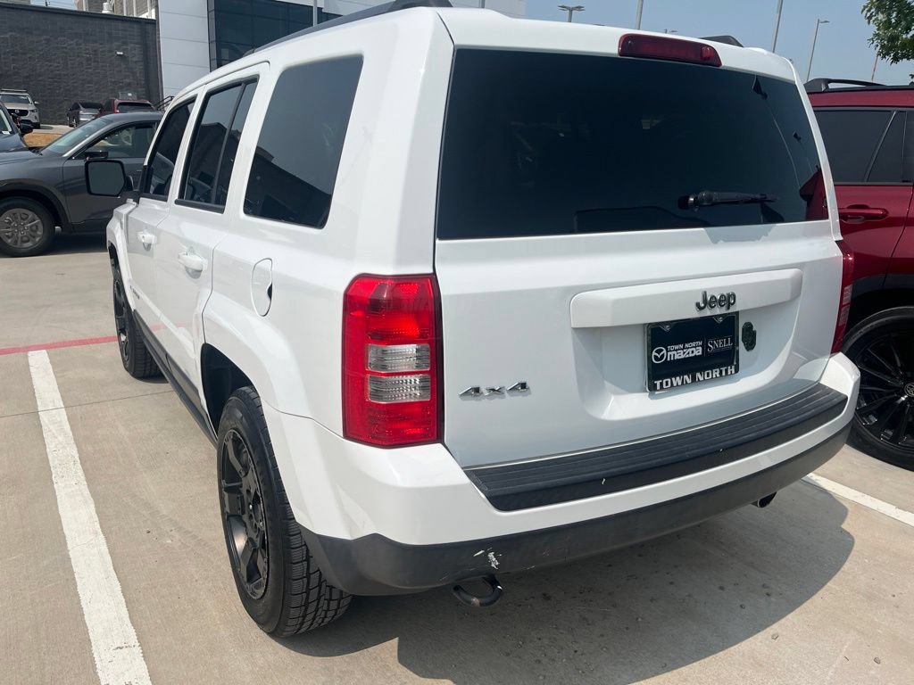 Used 2017 Jeep Patriot Sport w/ Power Value Group AWD/4WD image 4
