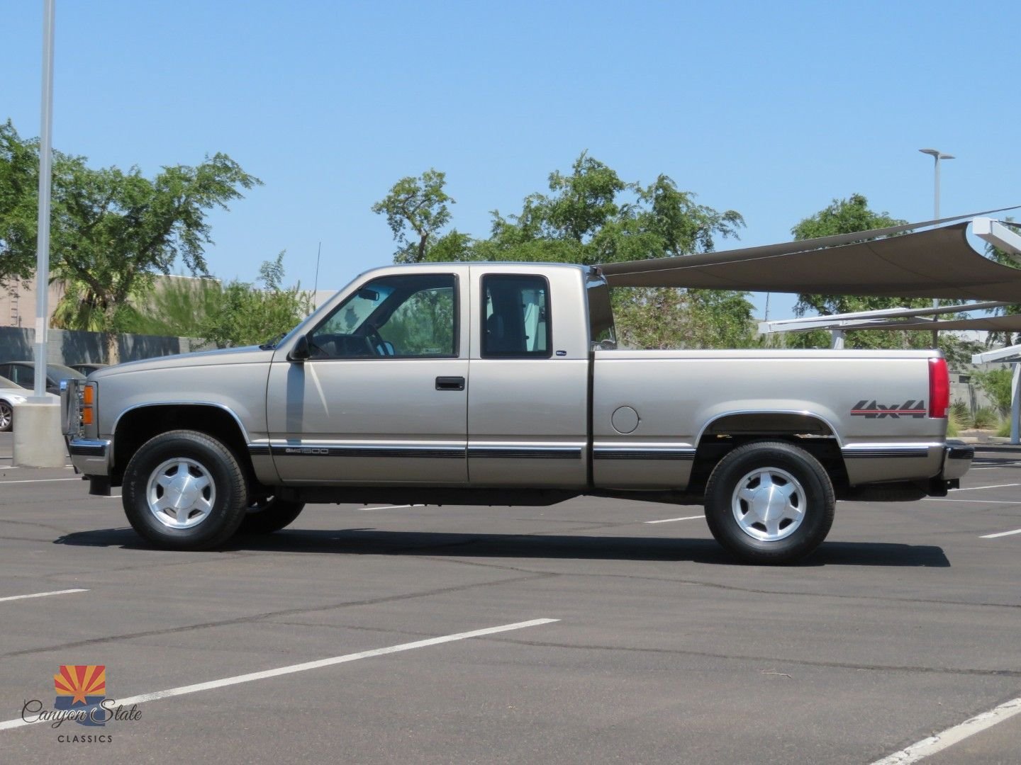 Used 1998 GMC Sierra 1500 4x4 Extended Cab w/ Marketing Option Pkg 2 image 10