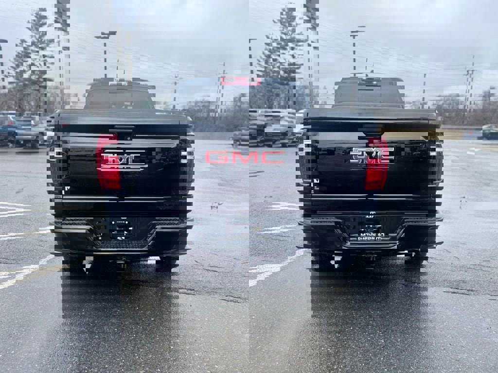 Certified 2025 GMC Canyon Elevation w/ Convenience Package image 4