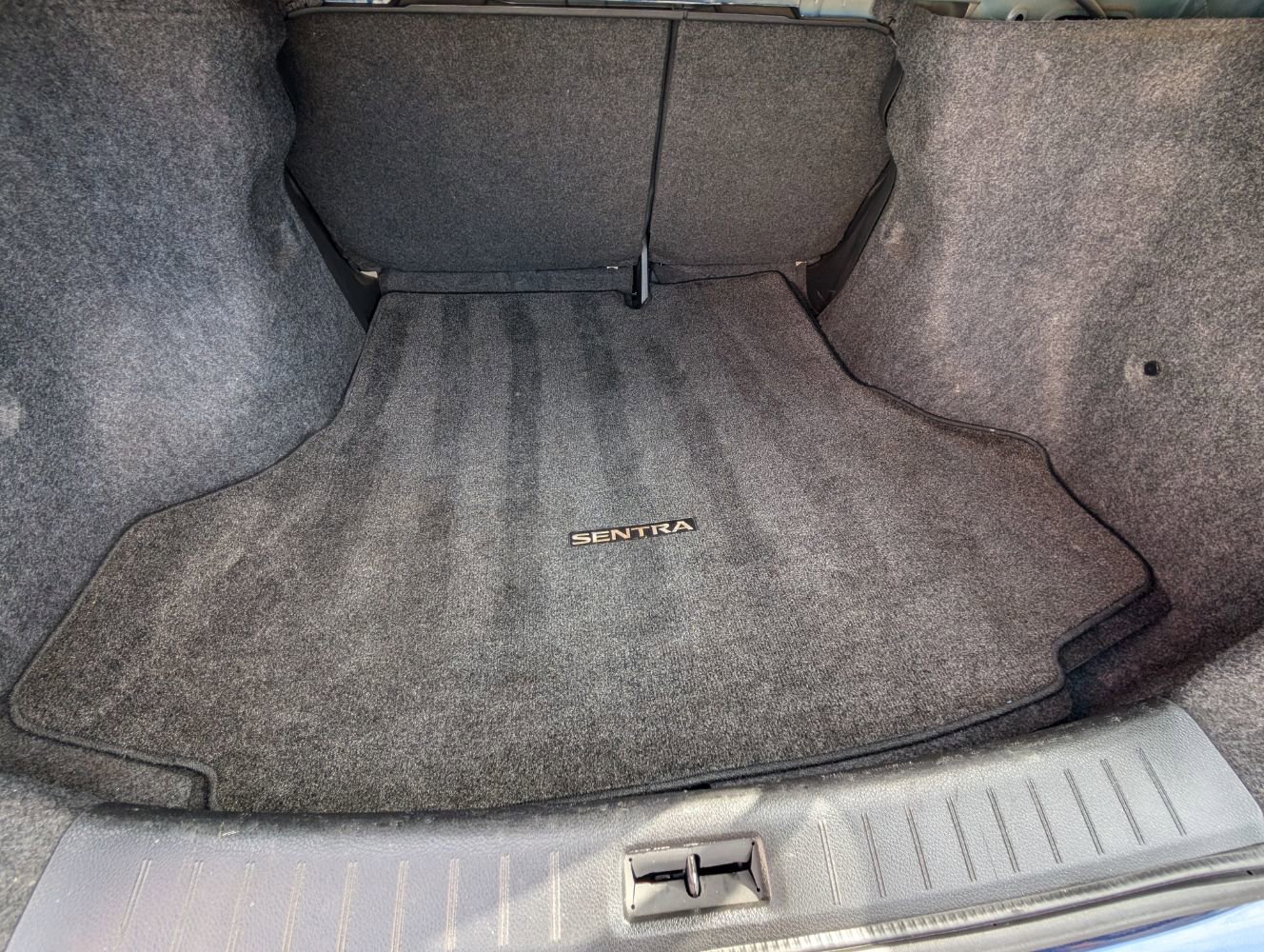 Used 2019 Nissan Sentra SR image 19