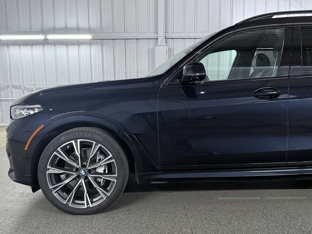 Used 2022 BMW X7 xDrive40i w/ M Sport Package image 16