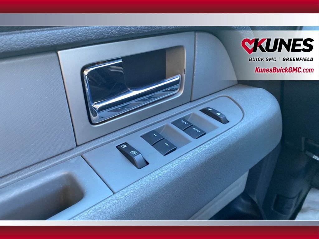 Used 2011 Ford F150 XLT w/ XLT Convenience Pkg image 30