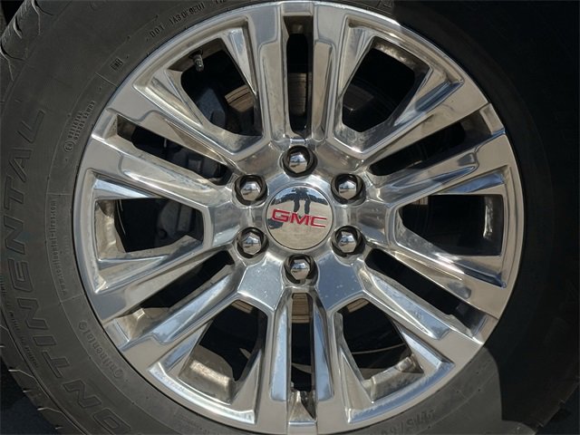 Used 2025 GMC Yukon XL Denali image 11