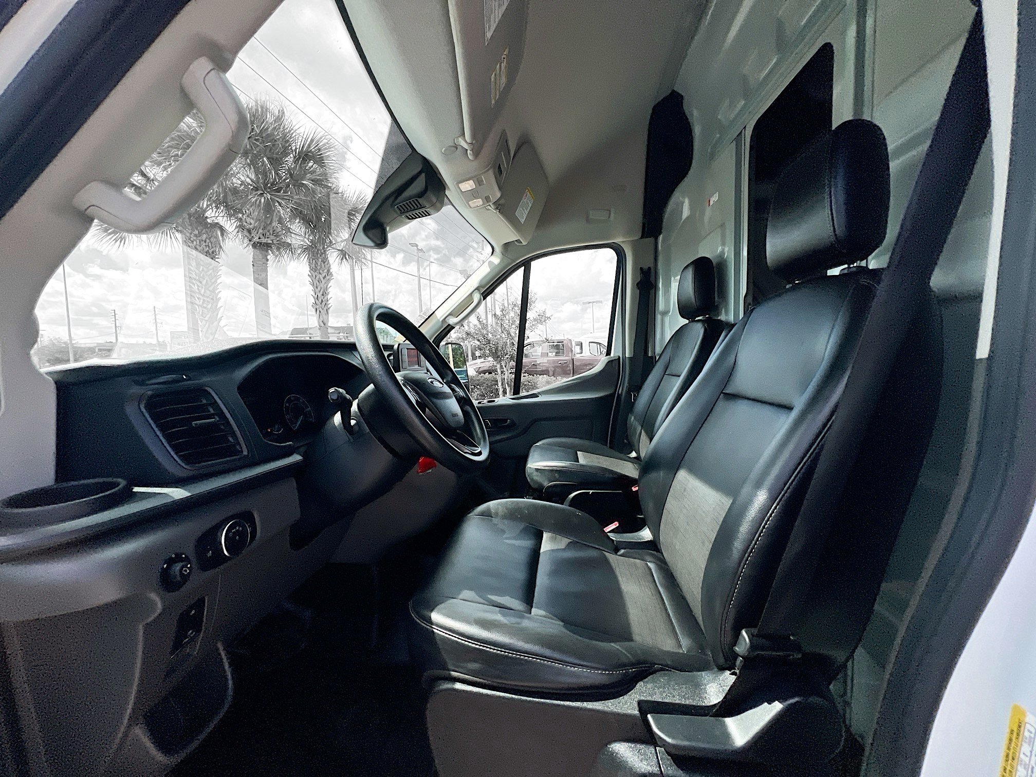 Used 2024 Ford Transit 250 148 High Roof Extended w/ Load Area Protection Package RWD image 14
