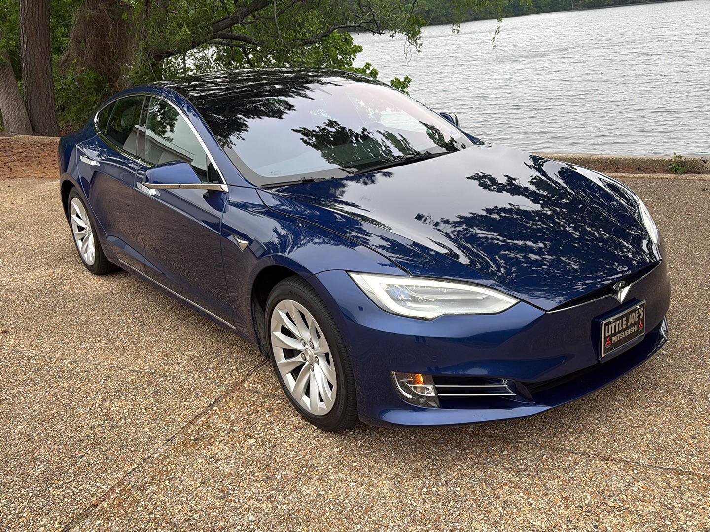 Used 2019 Tesla Model S 100D AWD/4WD image 2