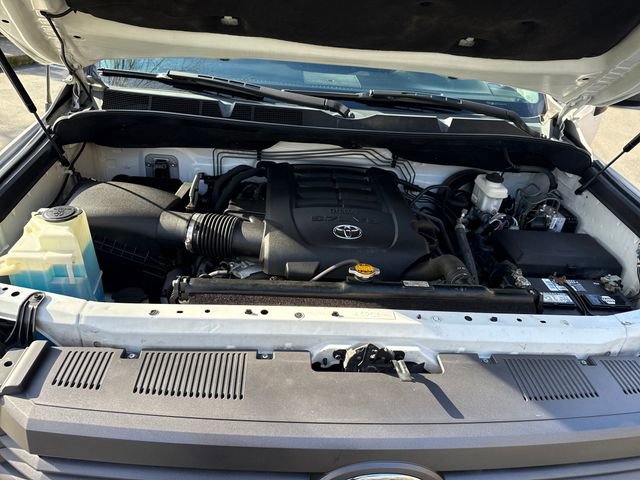 Used 2015 Toyota Tundra SR5 w/ SR5 Upgrade Package image 29