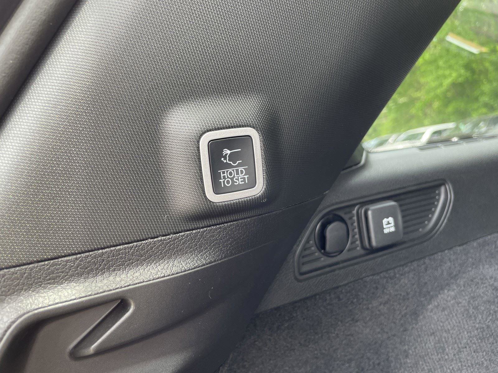 Used 2025 Jeep Grand Cherokee Summit w/ Adv Protech Group IV AWD/4WD image 46