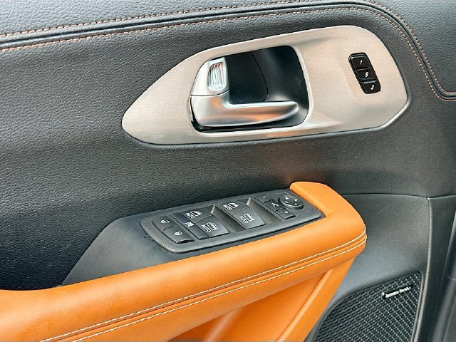 New 2026 Chrysler Pacifica Pinnacle FWD image 14