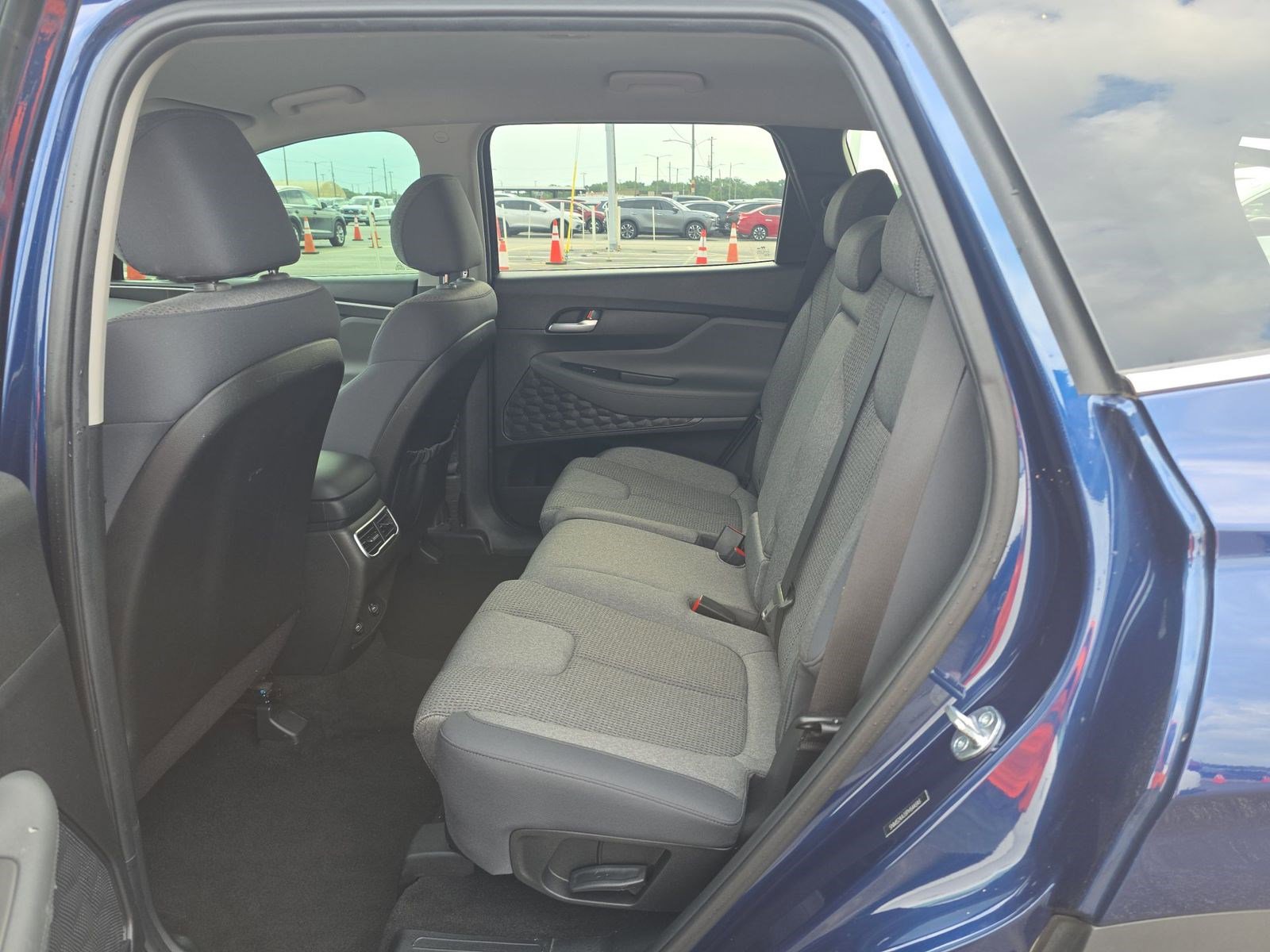Used 2023 Hyundai Santa Fe SEL FWD image 11
